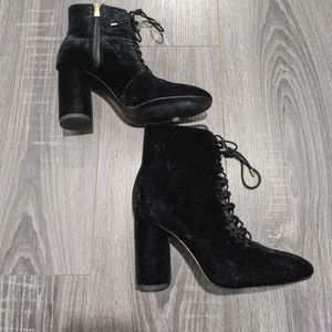 Zara black velvet boot heel